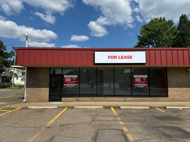 Primary Photo Of 2033-2051 State Rd, Cuyahoga Falls General Retail For Lease