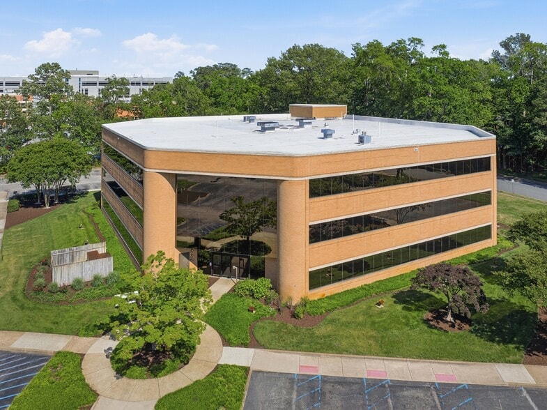More Photos Of 300 Medical Pky, Chesapeake Medical For Lease