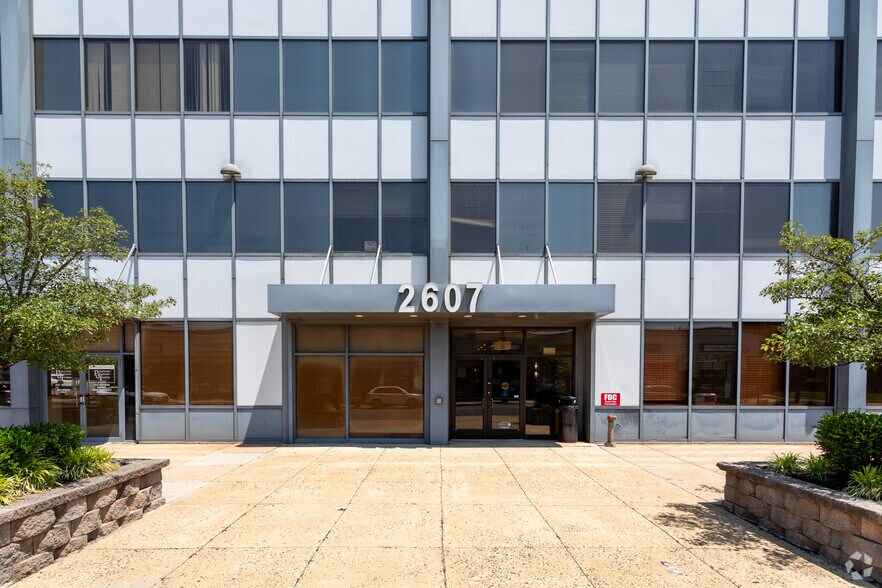 More Photos Of 8001 Roosevelt Blvd, Philadelphia Medical For Lease
