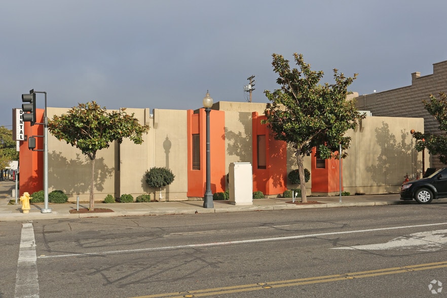 More Photos Of 1006 H St, Modesto Medical For Lease