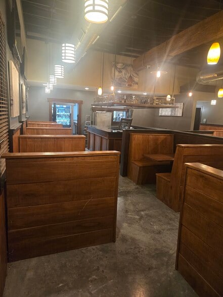 More Photos Of 1378 N Fremont Ave, Baltimore Restaurant For Lease