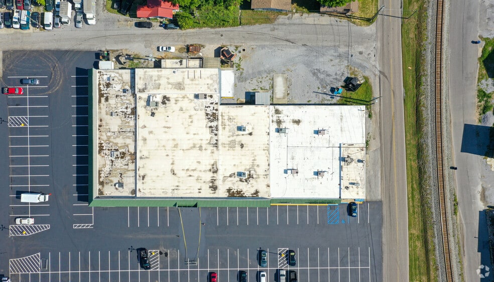 More Photos Of 236 1st St SW, Alabaster Service Station For Lease