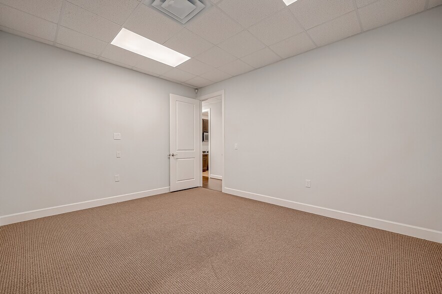 More Photos Of 16000 Park Ten Pl, Houston Medical For Lease