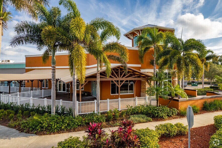 More Photos Of 26583-27001 Us Highway 19 N, Clearwater Unknown For Lease