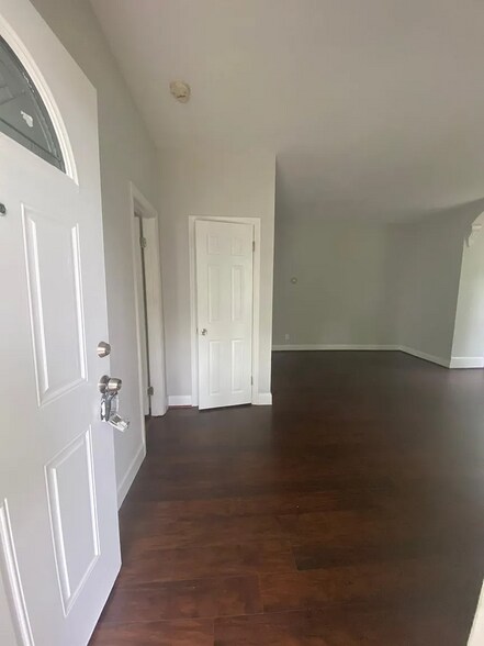 More Photos Of 57 Turner St, Mantua Apartments For Sale
