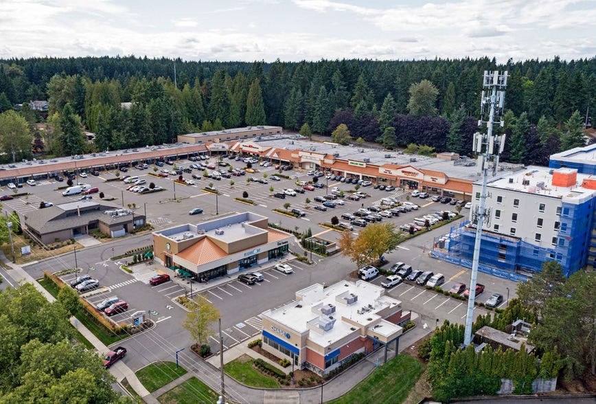 Primary Photo Of 6501-6625 132nd Ave NE, Kirkland General Retail For Lease