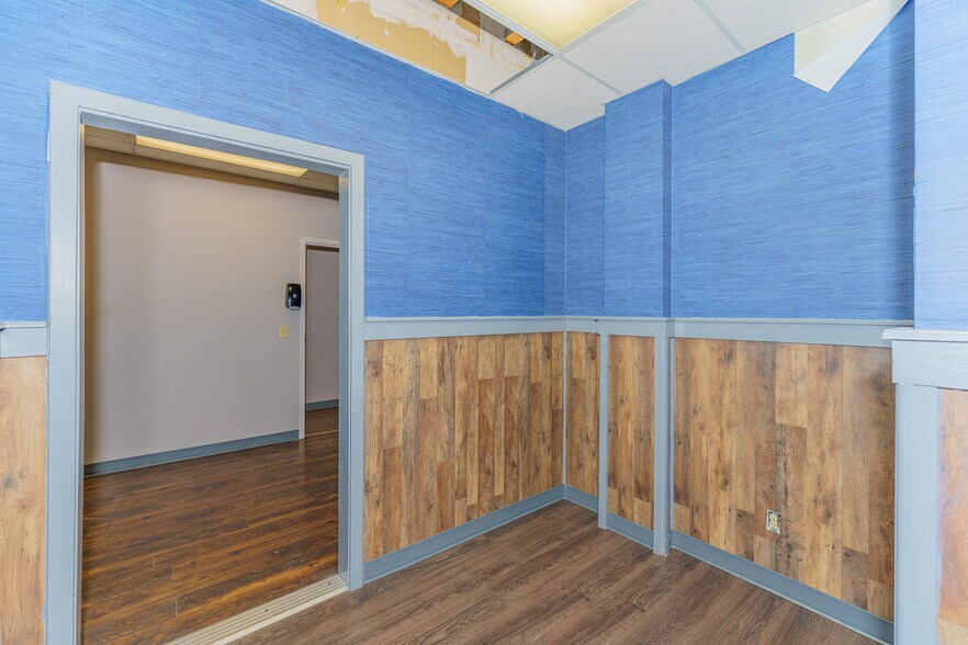 More Photos Of 961-963 State Route 146, Clifton Park Medical For Lease