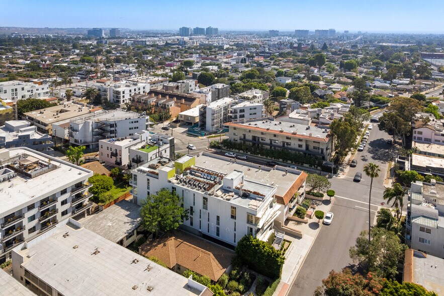 More Photos Of 12770 Caswell Ave, Los Angeles Apartments For Sale