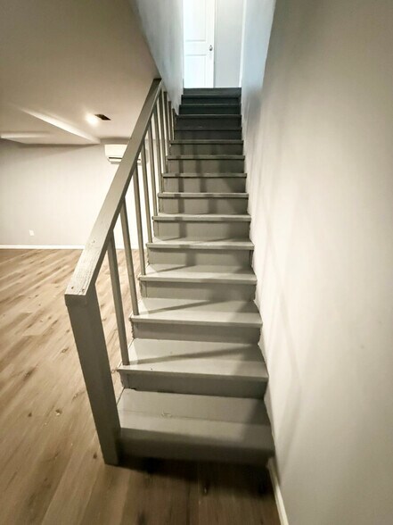 More Photos Of 1185 Elizabeth Ave, Elizabeth Storefront For Lease