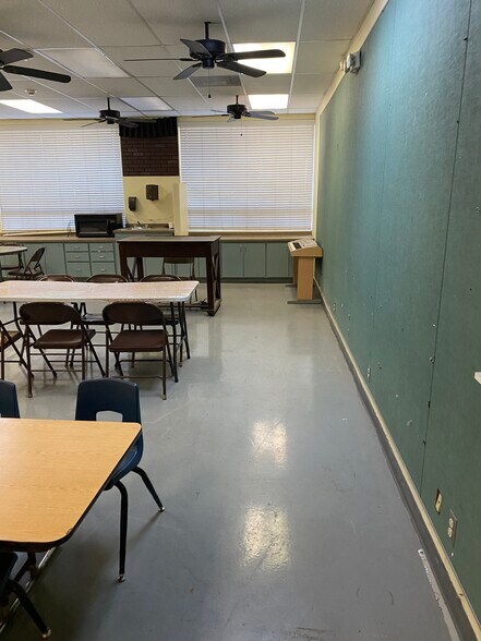 More Photos Of 630 W 17th Pl, Tempe Schools For Lease