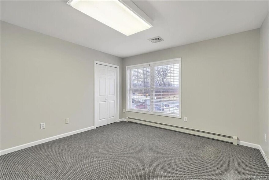 More Photos Of 2679 Route 17M, Goshen Medical For Lease