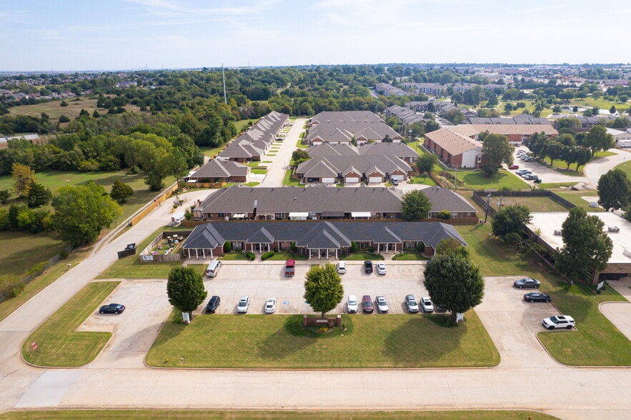 Primary Photo Of 500 N Financial Ter, Mustang Medical For Sale