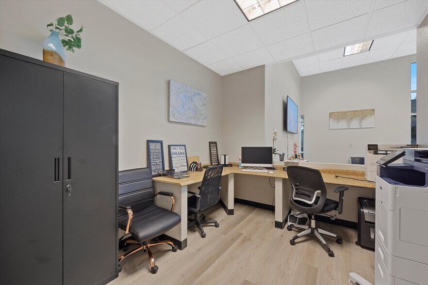 More Photos Of 4130 N Martin Luther King Blvd, North Las Vegas Office For Sale