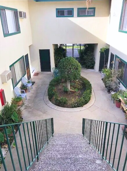 More Photos Of 4300 Tujunga Ave, Studio City Apartments For Sale