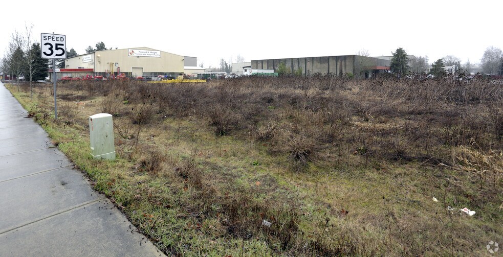 More Photos Of Lawnfield & 98th, Clackamas Land For Lease