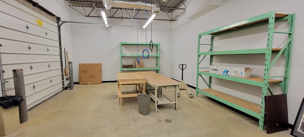 More Photos Of 2401 Sawmill Pky, Huron Light Manufacturing For Lease