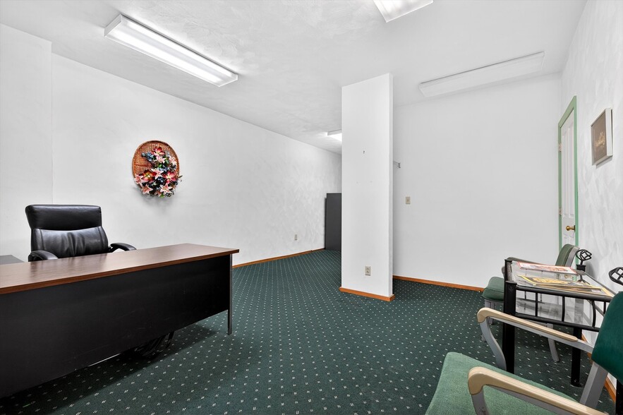 More Photos Of 210 E 5th Ave, Tarentum Office For Sale