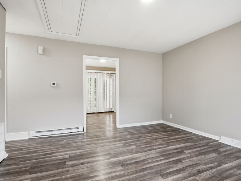 More Photos Of 306 N Jackson St, Salisbury Apartments For Sale