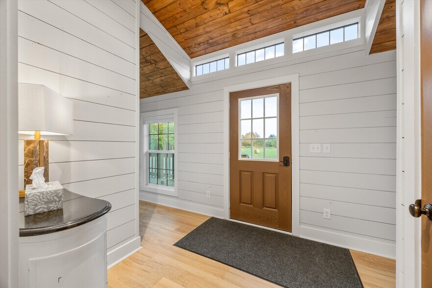 More Photos Of 4201 Pleasant Valley Rd, Union Grove Restaurant For Sale