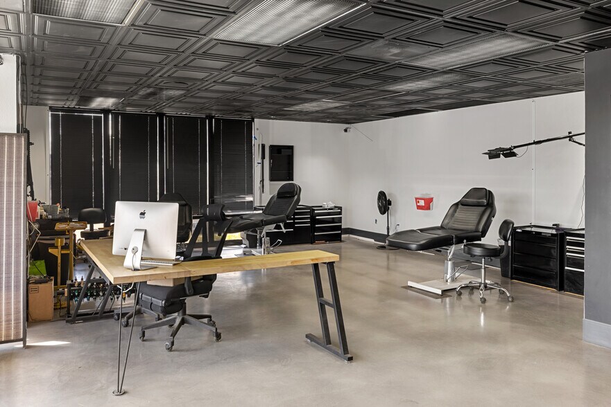 More Photos Of 1250 Greenfield Dr, El Cajon Flex For Sale