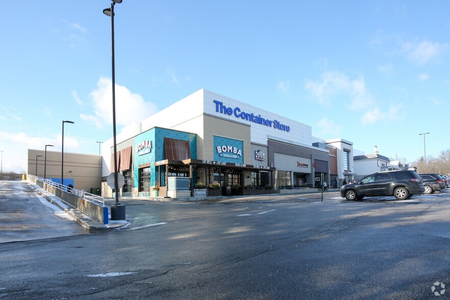 Primary Photo Of 2101 Richmond Rd, Beachwood General Retail For Lease