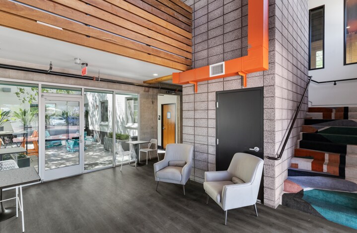 More Photos Of 124 S 6th St, Las Vegas Storefront Retail Office For Lease