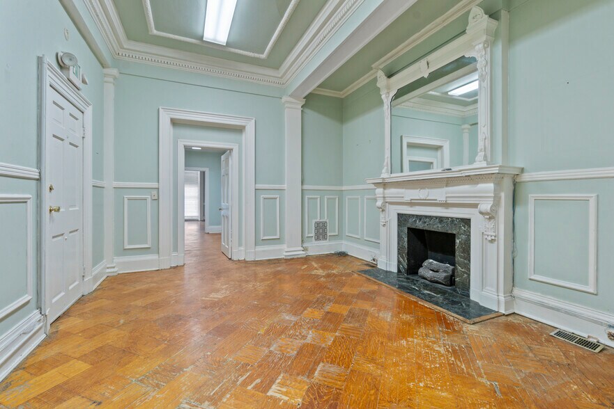 More Photos Of , Baltimore Office For Sale