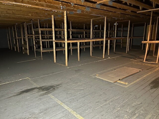 More Photos Of 122 Templeton Way, Kittanning Warehouse For Sale