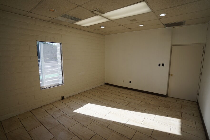 More Photos Of 1800 Tully Rd, Modesto Office For Lease