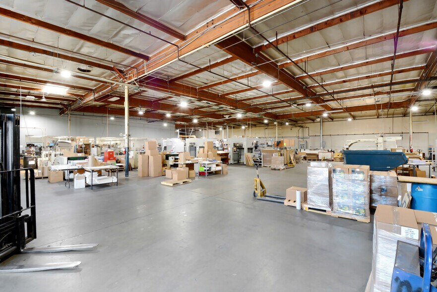 More Photos Of 1734 W Sequoia Ave, Orange Manufacturing For Lease