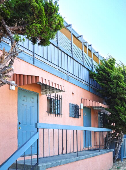 More Photos Of 937-972 San Pablo Ave, Albany Storefront Retail Office For Sale