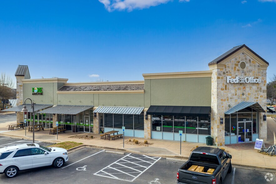 More Photos Of Brodie Ln @ SEC Brodie Ln & Hwy 290 W, Sunset Valley Unknown For Lease