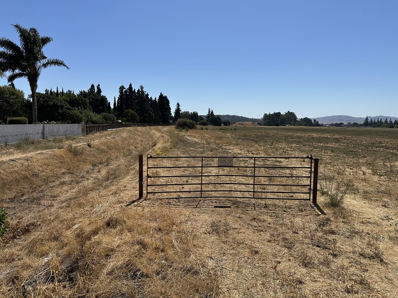 More Photos Of 2366 Rockville Rd, Fairfield Land For Lease