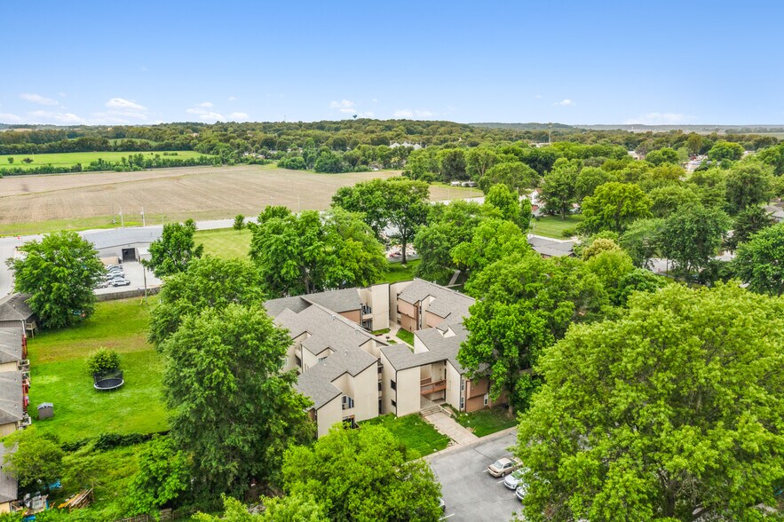 More Photos Of 103 N Lee St, Buckner Multifamily For Sale