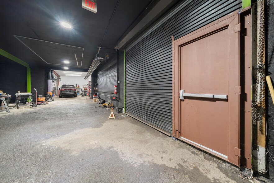 More Photos Of 309 US Highway 46, Little Ferry General Retail For Sale