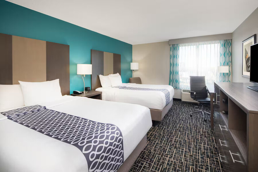 More Photos Of 1200 Virginia Ave, Atlanta Hotel For Sale