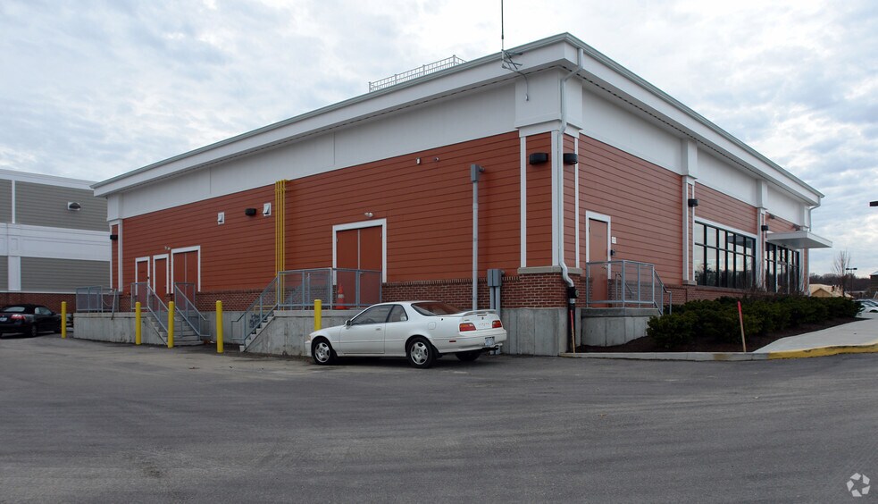 More Photos Of 1260 Ten Rod Rd, North Kingstown Unknown For Lease