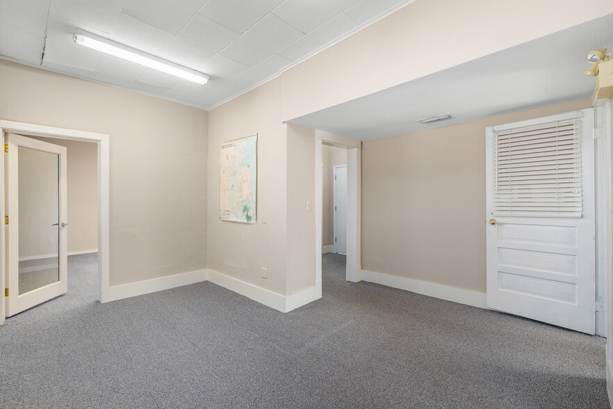 More Photos Of 77 Saragossa St, Saint Augustine Office For Sale