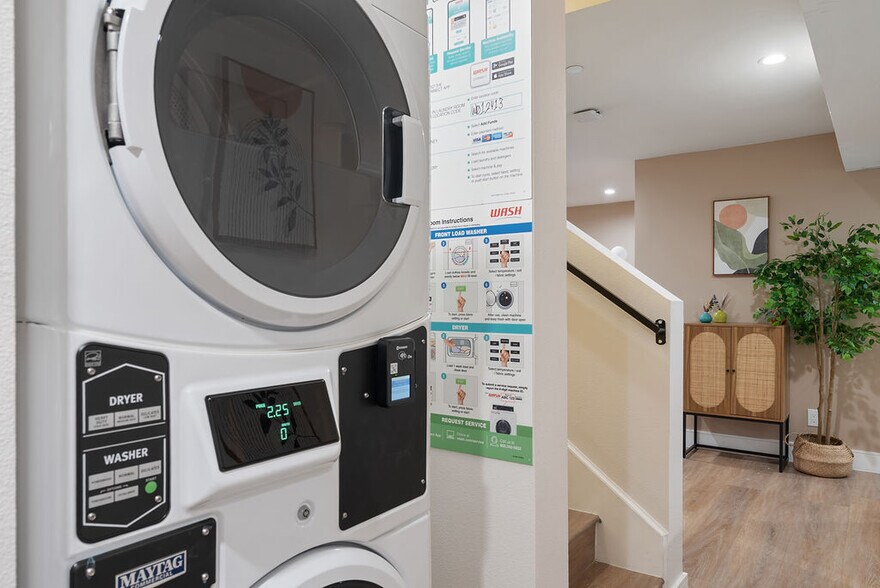 More Photos Of 1341 N Mariposa Ave, Los Angeles Apartments For Sale