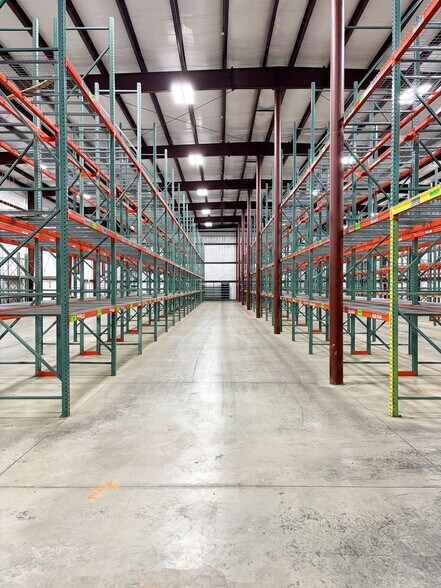 More Photos Of 716 Airport Rd, Palmyra Distribution For Lease