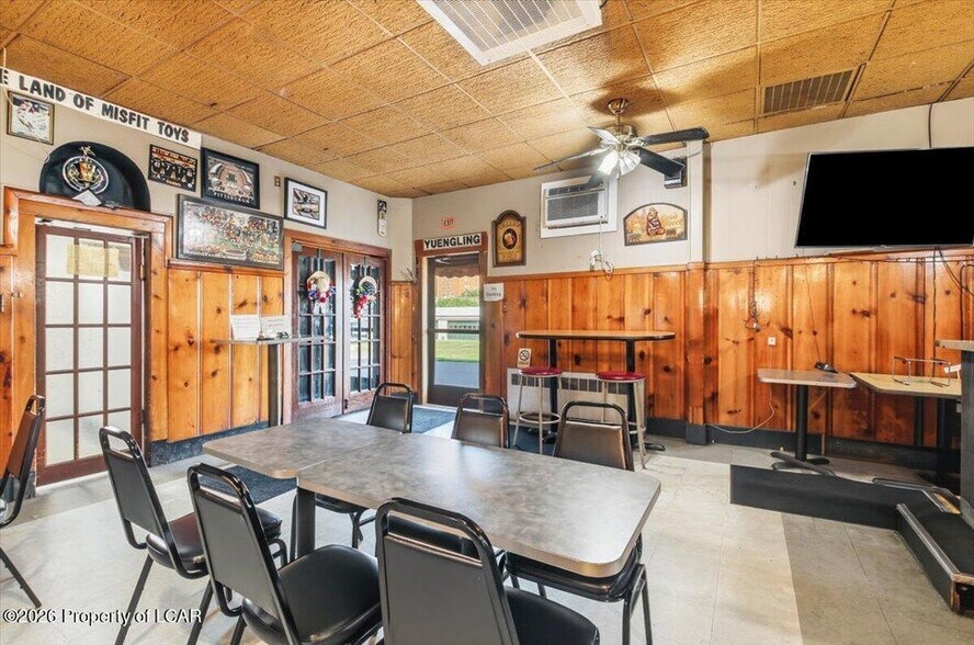 More Photos Of 700 Luzerne Ave, West Pittston Restaurant For Sale