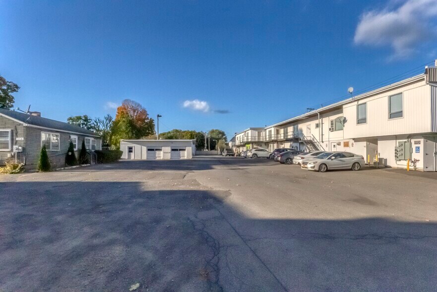 More Photos Of 180 Broadway, Port Ewen Storefront Retail Office For Sale