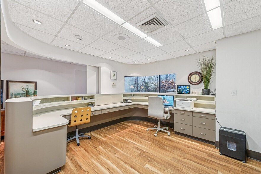 More Photos Of 750 Washington Rd, Mt Lebanon Apartments For Sale