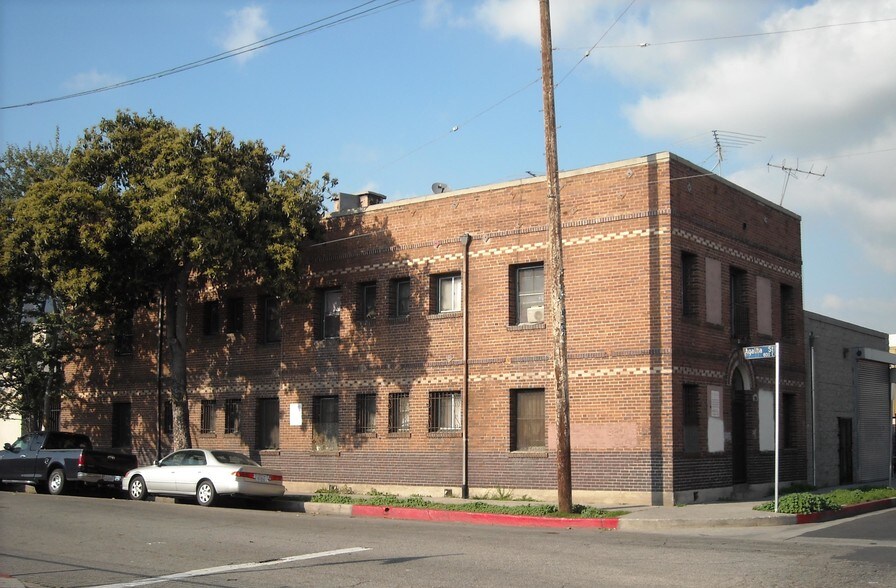 More Photos Of 745 Stanford Ave, Los Angeles Apartments For Sale