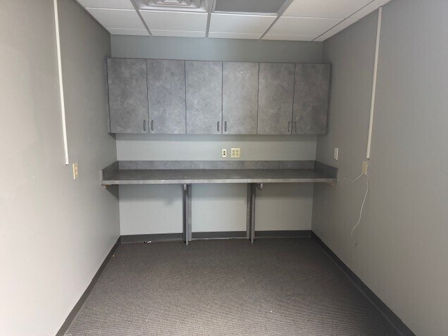 More Photos Of 16 Physician Dr, Clyde Hospital For Sale