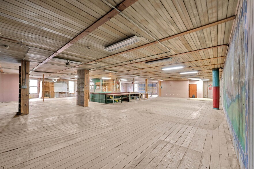 More Photos Of 808 B St, Hayward General Retail For Lease