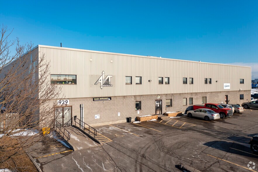 More Photos Of 929-931 Brock Rd, Pickering Manufacturing For Lease