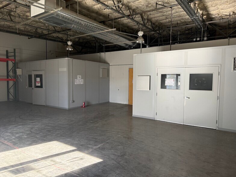 More Photos Of 2526 Qume Dr, San Jose Light Distribution For Lease