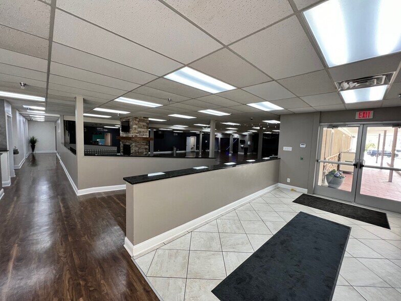 More Photos Of 4755-4767 William Penn Hwy, Monroeville Freestanding For Lease