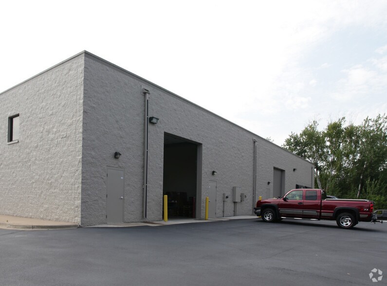 More Photos Of 1257 172nd Ln NE, Ham Lake Warehouse For Lease